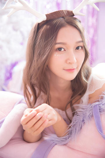 日本成人大波美女图片